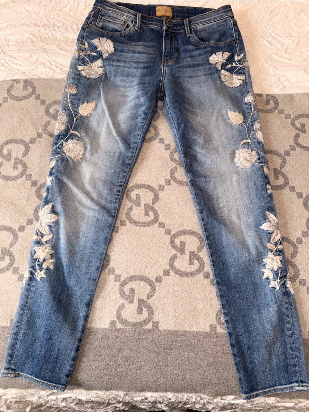 DRIFTWOOD Jackie Blue Skinny Jeans with White Floral Embroidery